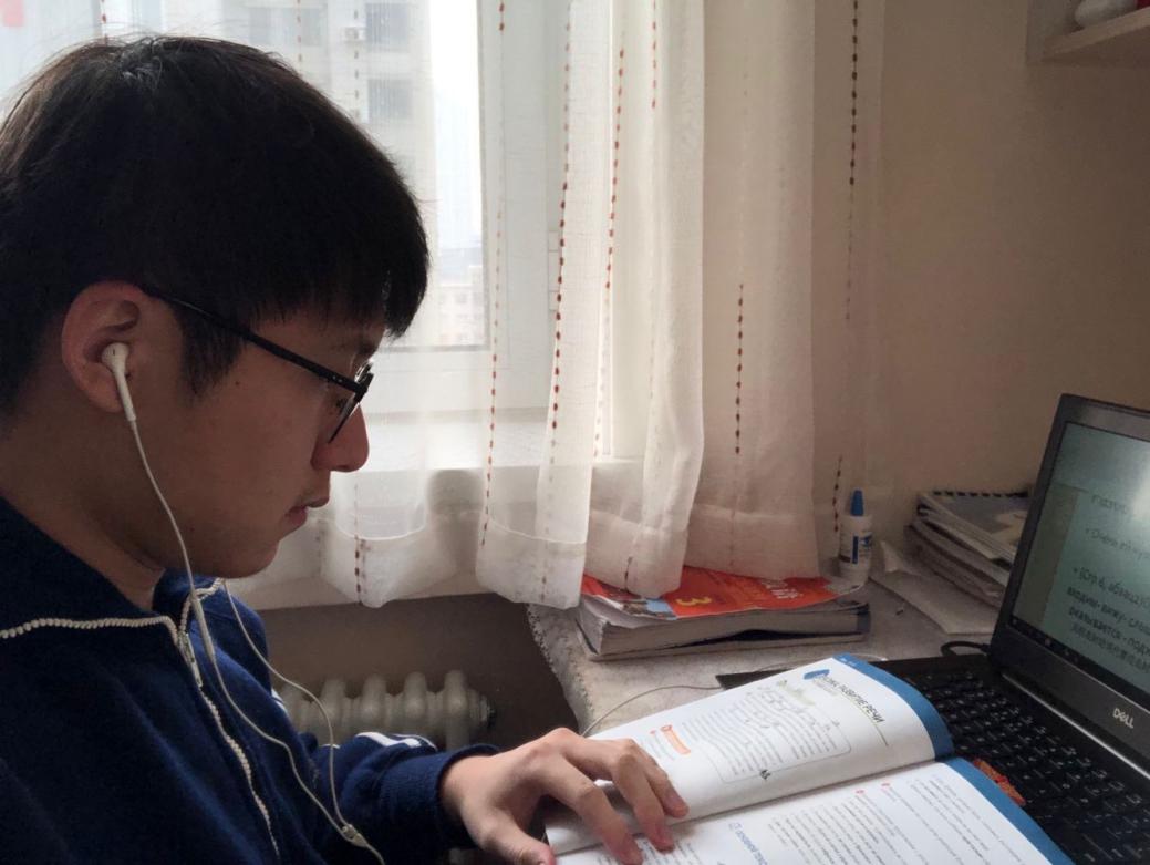 外国语学院俄语1801班学生郭文煜在线学习《基础俄语》.jpg
