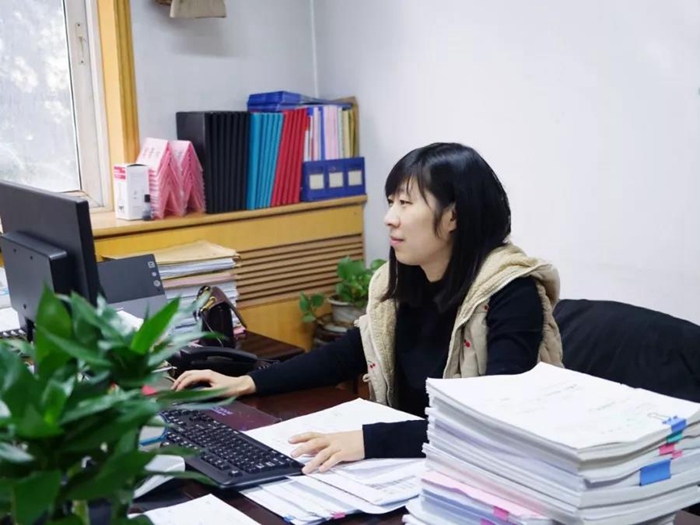 赵婷.jpg