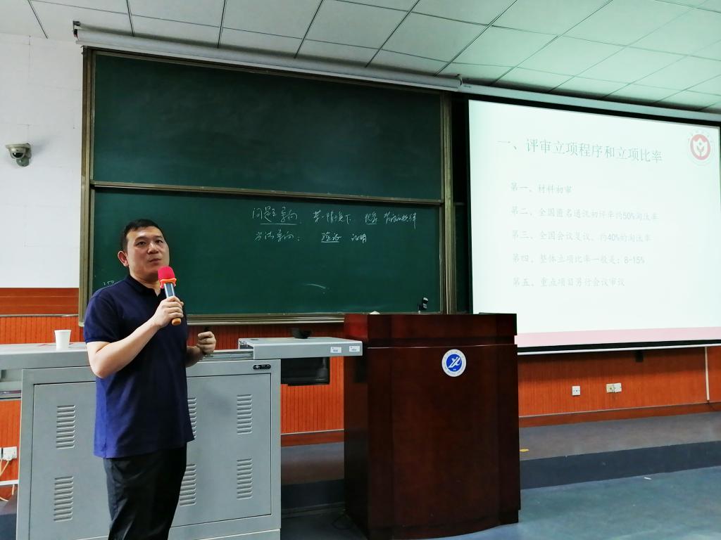 赵玉霞山西财经大学（山西财经大学金融学院潍坊籍教授信息） 赵玉霞山西财经大学（山西财经大学金融学院潍坊籍传授
信息）《王玉珍山西财经大学》 财经新闻