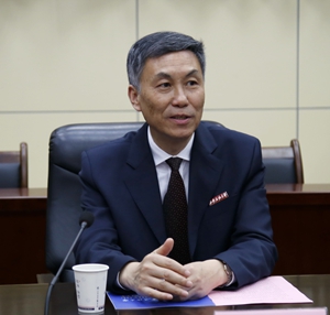 屈2.JPG